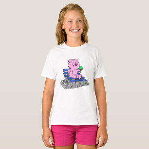 Funny pig eating ice cream choose back colour T-Shirt