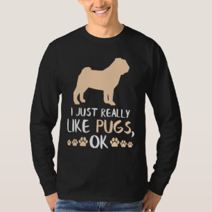 Funny Pug Gifts Funny Dog Lover Pug Mom Gifts Clas T-Shirt