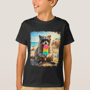 Funny raccoon eating popsicle summer animal meme T-Shirt