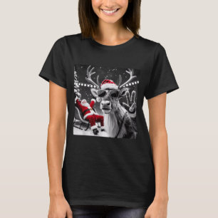 Funny Reindeer Selfie Christmas  T-Shirt