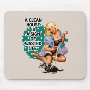Funny Retro Housewife Humour Pin-up Art Mouse Pad