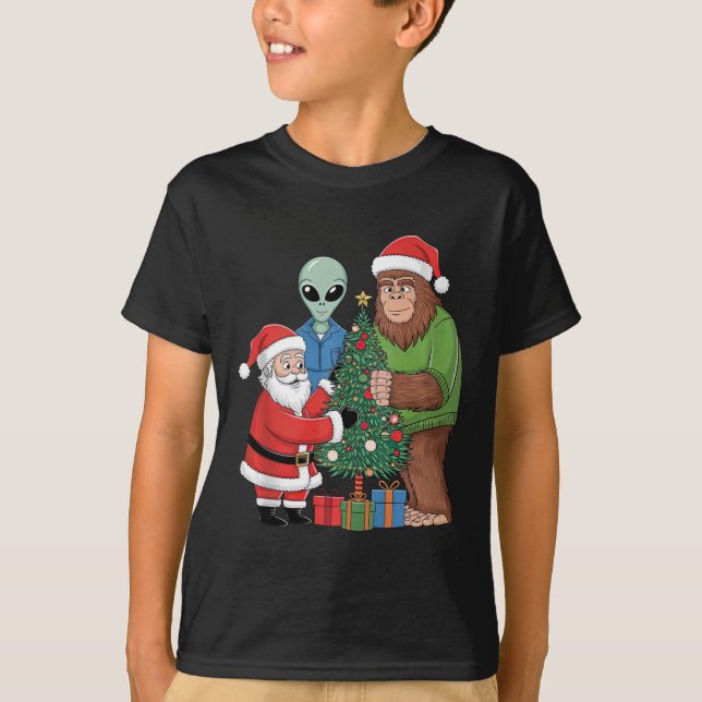 Funny Santa Bigfoot Alien Decorating Christmas Tre T-Shirt (Front)