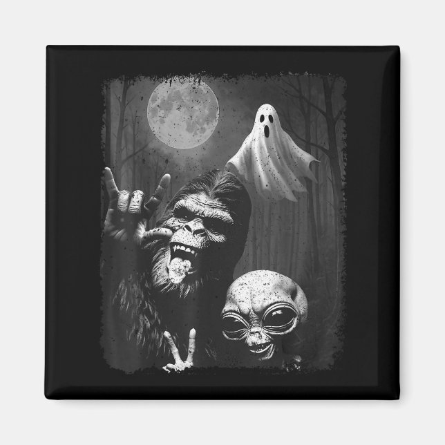 Funny Sasquatch &amp; Alien Rock On Hand Sign Ghos Magnet (Front)