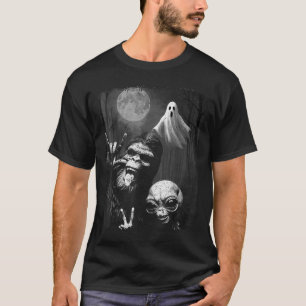 Funny Sasquatch & Alien Rock On Hand Sign Ghos T-Shirt