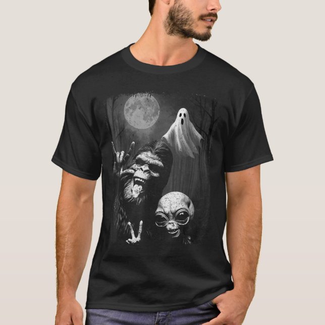 Funny Sasquatch &amp; Alien Rock On Hand Sign Ghos T-Shirt (Front)