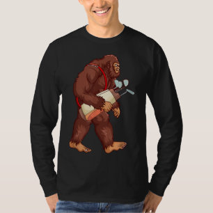 Funny Sasquatch Lover Golf Gift Bigfoot Golfer Gol T-Shirt