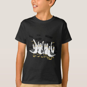 Funny seagull mom mom ocean life mother's day bird T-Shirt