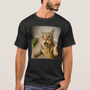 Funny Shocked Cat Selfie with Cucumber Meme Design T-Shirt