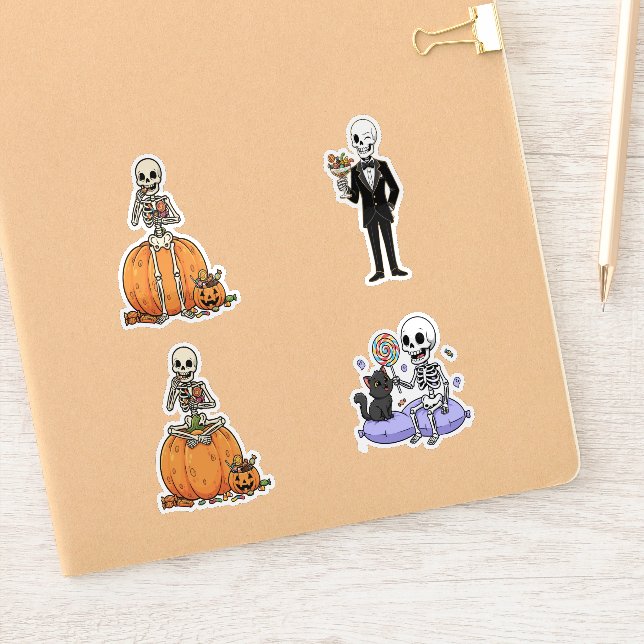 Funny Skeleton For Halloween (Notebook)