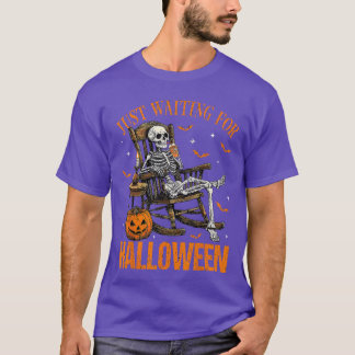 Funny Skeleton Skull Just Waiting For Halloween Co T-Shirt