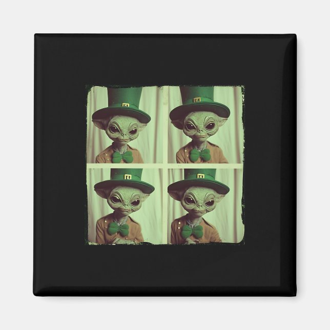 Funny St Patricks Day Parade Irish Alien Leprechau Magnet (Front)