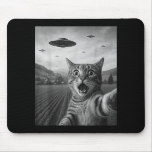 Funny Surprised Ed Cat Selfie With Alien Ufo Cat U Mouse Pad