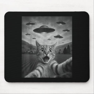 Funny Surprised Ed Cat Selfie With Alien Ufo Cat U Mouse Pad