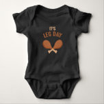 Funny Thanksgiving Fitness Athletes Leg Day Baby Bodysuit<br><div class="desc">This cute turkey leg thanksgiving tshirt will be great to wear on thanksgiving dinner for the fitness boy or girl who deserves a cheat day</div>