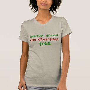 Funny twerkin' around the christmas tree hipster T-Shirt