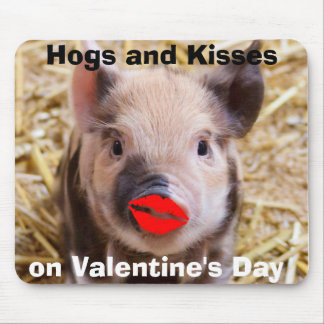 Funny Valentines Day Funny Piglet Mouse Pad