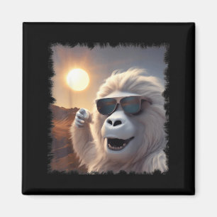 Funny Wearing Yeti Sunglasses Selfie Solar Eclipse Magnet