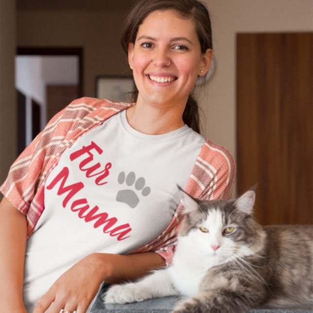 Fur Mama T-Shirt (Creator Uploaded)