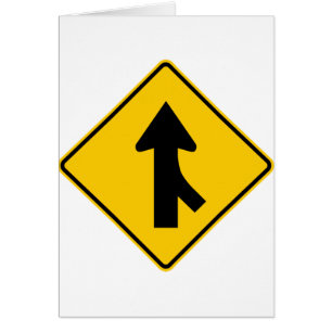 Fusionnant le signe de route du trafic (droit)