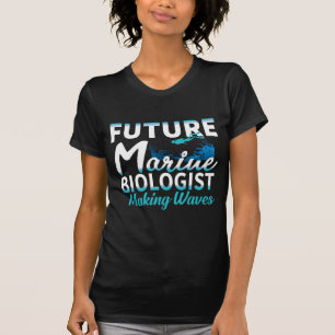 Future Marine Biologist making waves T-Shirt