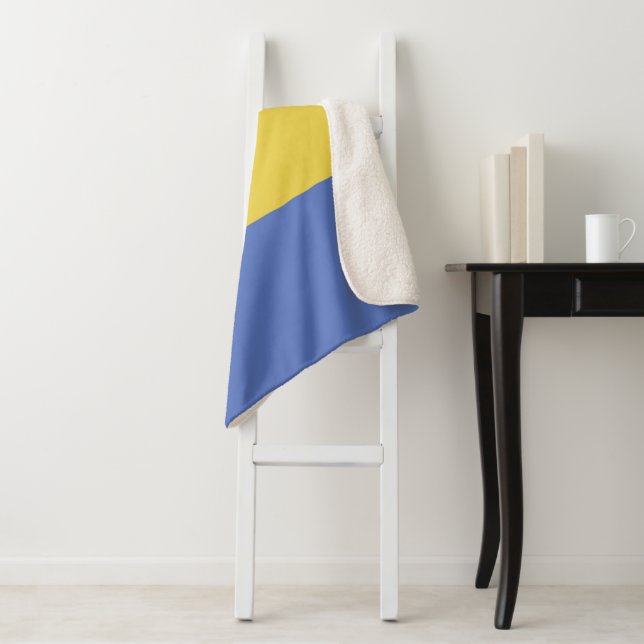 Gabon flag sherpa blanket (In Situ)