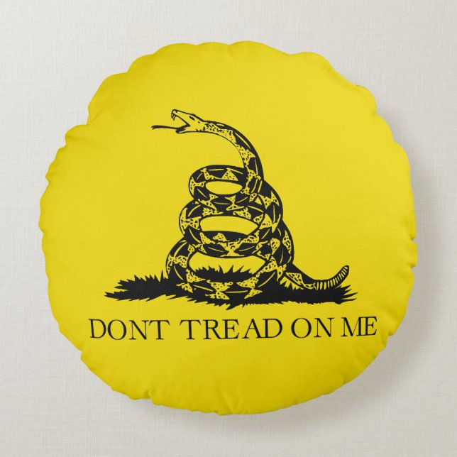 Gadsden Rattlesnake Flag: Revolutionary War 1776 Round Pillow (Front)