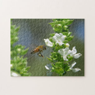 Gaffez la conception de puzzle d'abeille