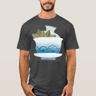 Gaiwan with green tea leaves A set for traditional T-Shirt