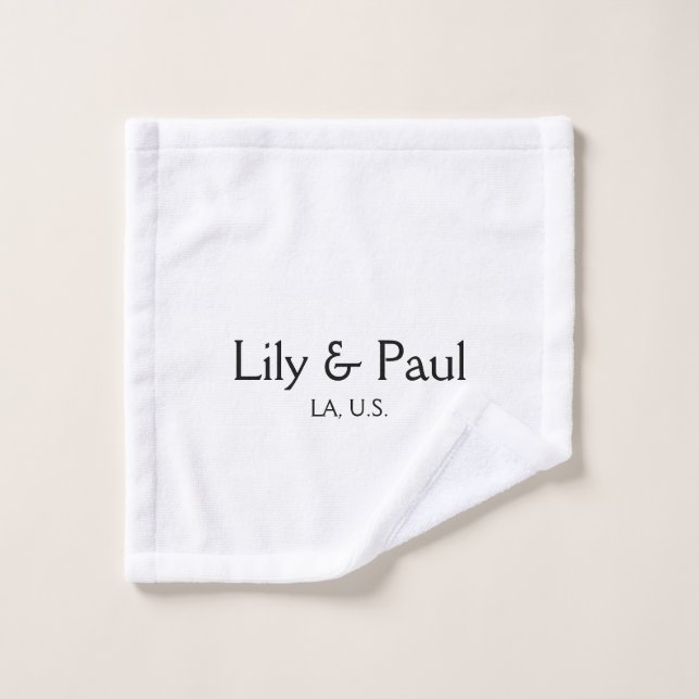 Game on add couple name wedding party place city g (Gant de toilette)