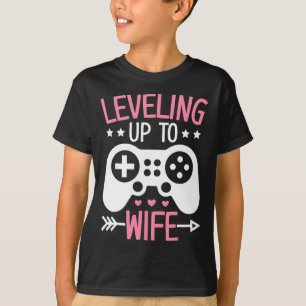 Gamer Wife Mom Levelling Up To Wife Gaming Bride A T-Shirt
