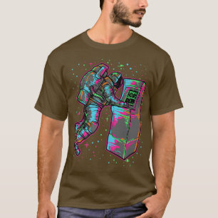 Gaming Astronaut Playing Retro Arcade Slot Machine T-Shirt