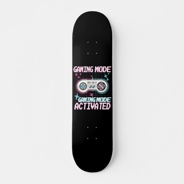 Gaming Mode Activated – Retro Pixel Controller Des Skateboard (Front)