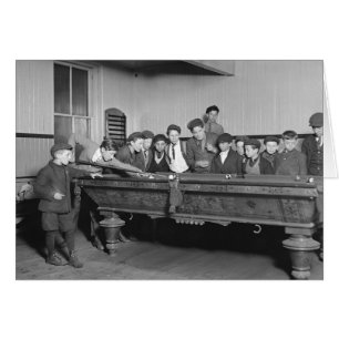 Garçons jouant au billard, 1909