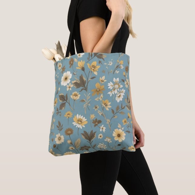 Garden Blue Tote Bag (Close Up)