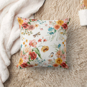 Garden Floral Pattern Throw Pillow