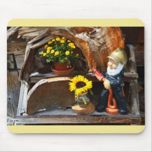 Garden gnome mouse pad