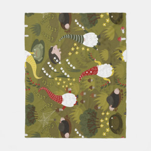 Garden Gnomes: Humourous Flora Fauna. Fleece Blanket