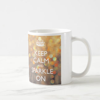 Gardez le calme et miroitez sur la tasse