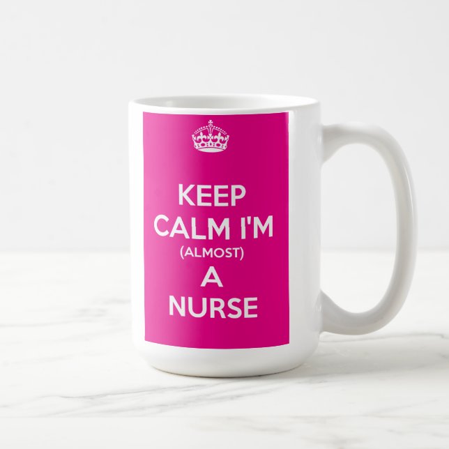 Gardez le calme que je suis (presque) une tasse (Droite)