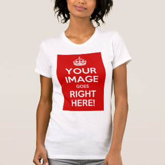 Gardez le petit T-shirt de dames calmes