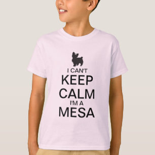 Gardez le T-shirt de chiot de fille du calme