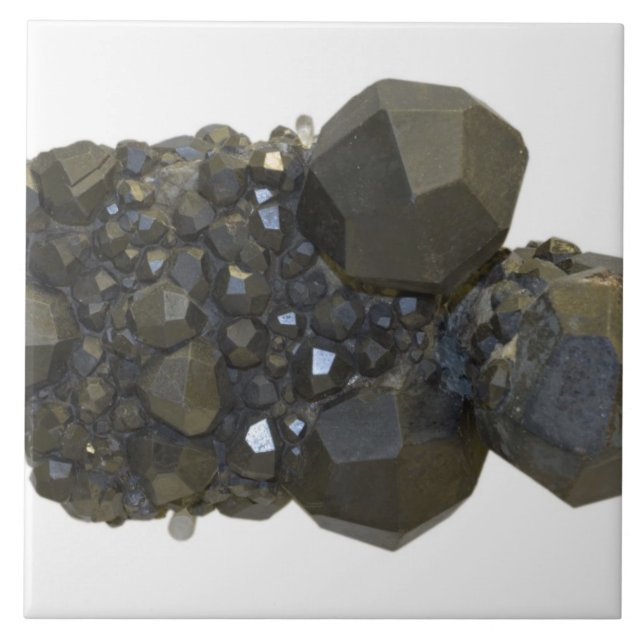 Garnet in Natural Form Tile (Front)