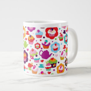 Gâteau de tasse et pot mignons de thé
