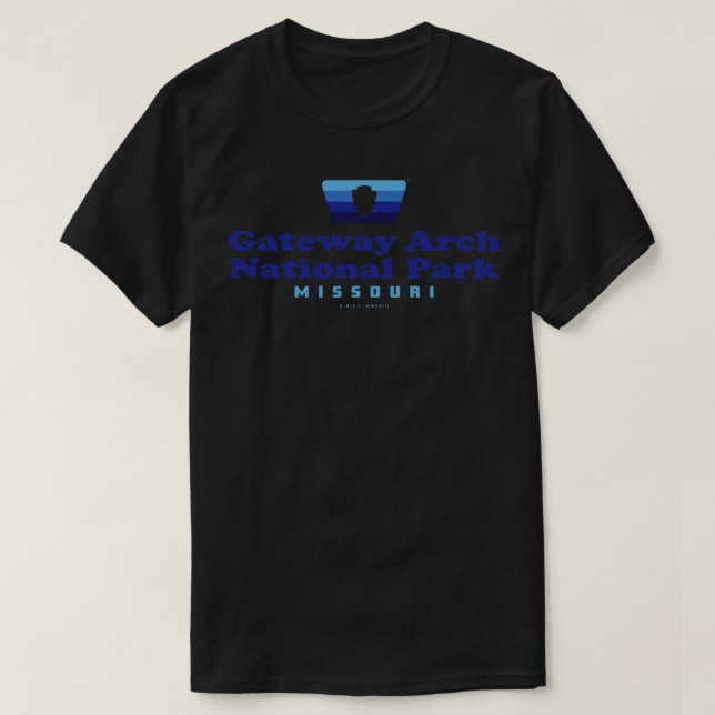 Gateway Arch National Park Retro Badge Arrowhead B T-Shirt (Design Front)