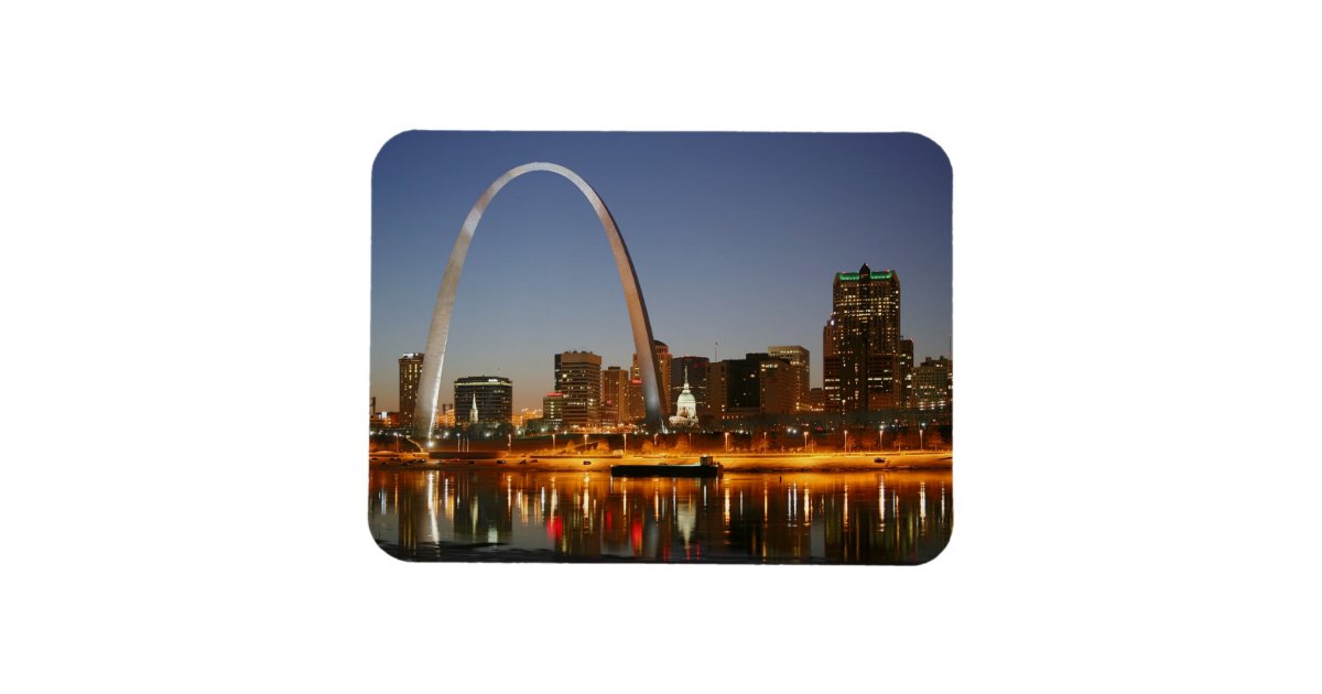 Gateway Arch St. Louis Mississippi at Night Magnet | 0