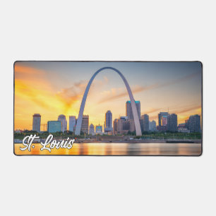 Gateway Arch, St. Louis, Missouri, USA Desk Mat