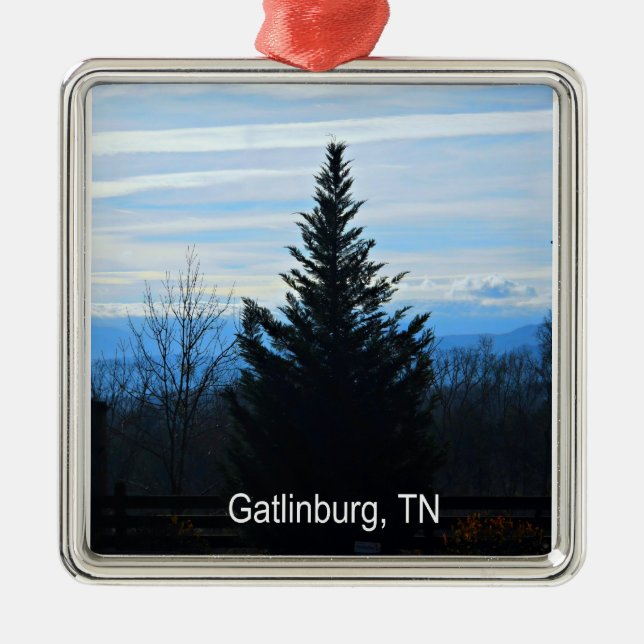 Gatlinburg, Tennessee Metal Ornament (Front)