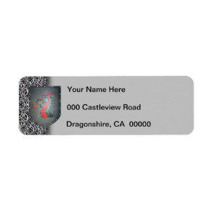 Gauche grise de Chainmail de dragon de bouclier en