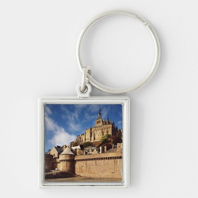 General view from the base of the ramparts keychain (Front)