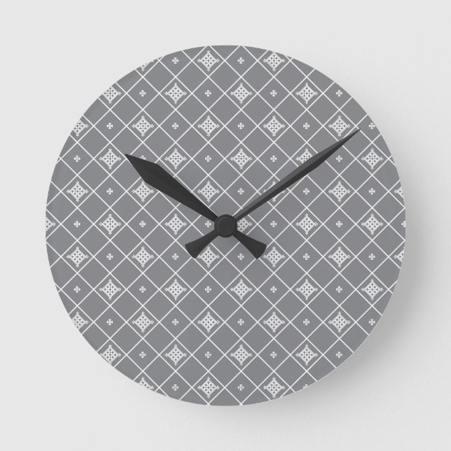 Geometric cross pendant round clock (Front)